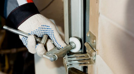 Види, типи поломок та ремонт воріт