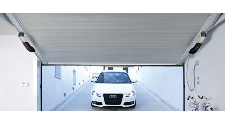 Гаражні ворота: конструкція та влаштування