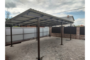 Який має бути ухил у навісу