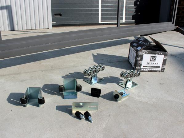 Каркас відкатних воріт з Т-профілю на проєм 3,5 метра, довжина воріт 5,5 метрів, з хвірткою – фото