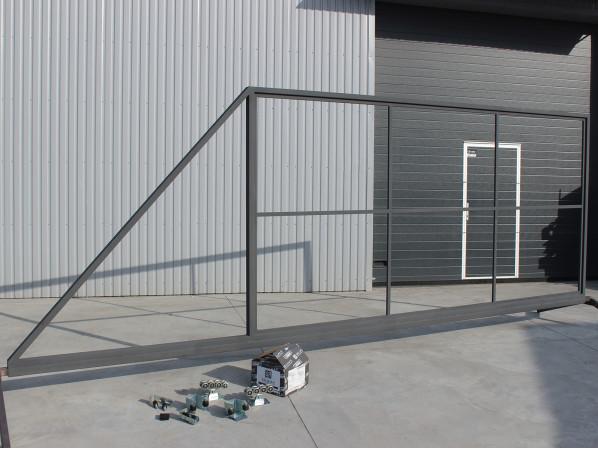 Каркас відкатних воріт з Т-профілю на проєм 3 метри, довжина воріт 5 метрів, з автоматикою – фото