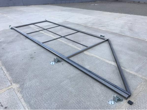 Відкатні ворота "Звари Сам" на проєм 3 метри, довжина воріт 5 метрів з Євроштакетником – фото