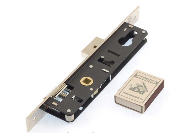 Механический врезной замок для калитки – фото